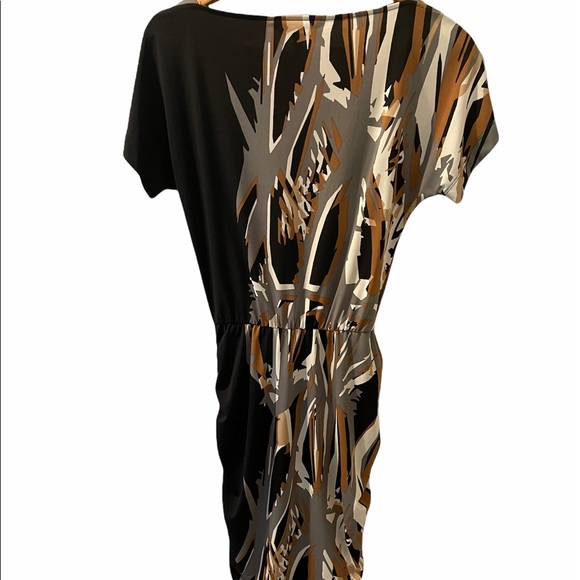 NWT BCBGMaxAzria Dress w/Ruching Detail Sz XS - Picture 2 of 12